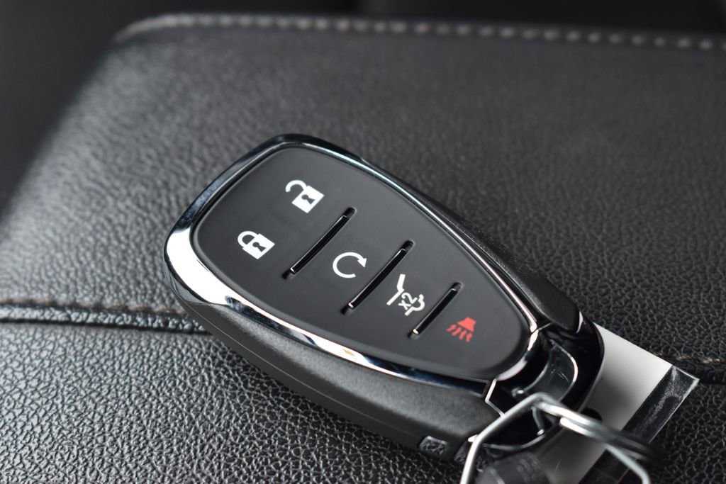 Used 2023 Chevrolet Traverse High Country image 14