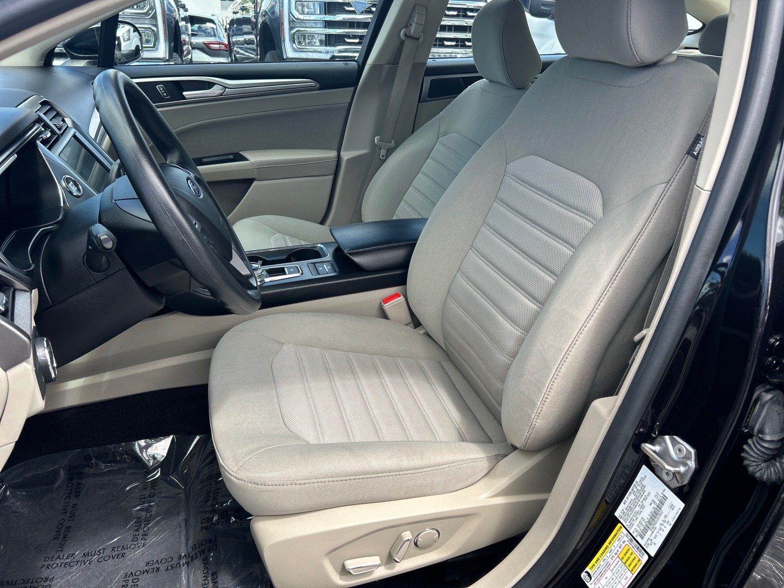 Certified 2020 Ford Fusion SE FWD image 9