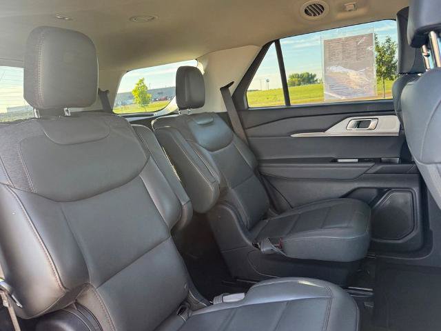 Certified 2025 Ford Explorer Active w/ Active Comfort Package AWD/4WD image 29