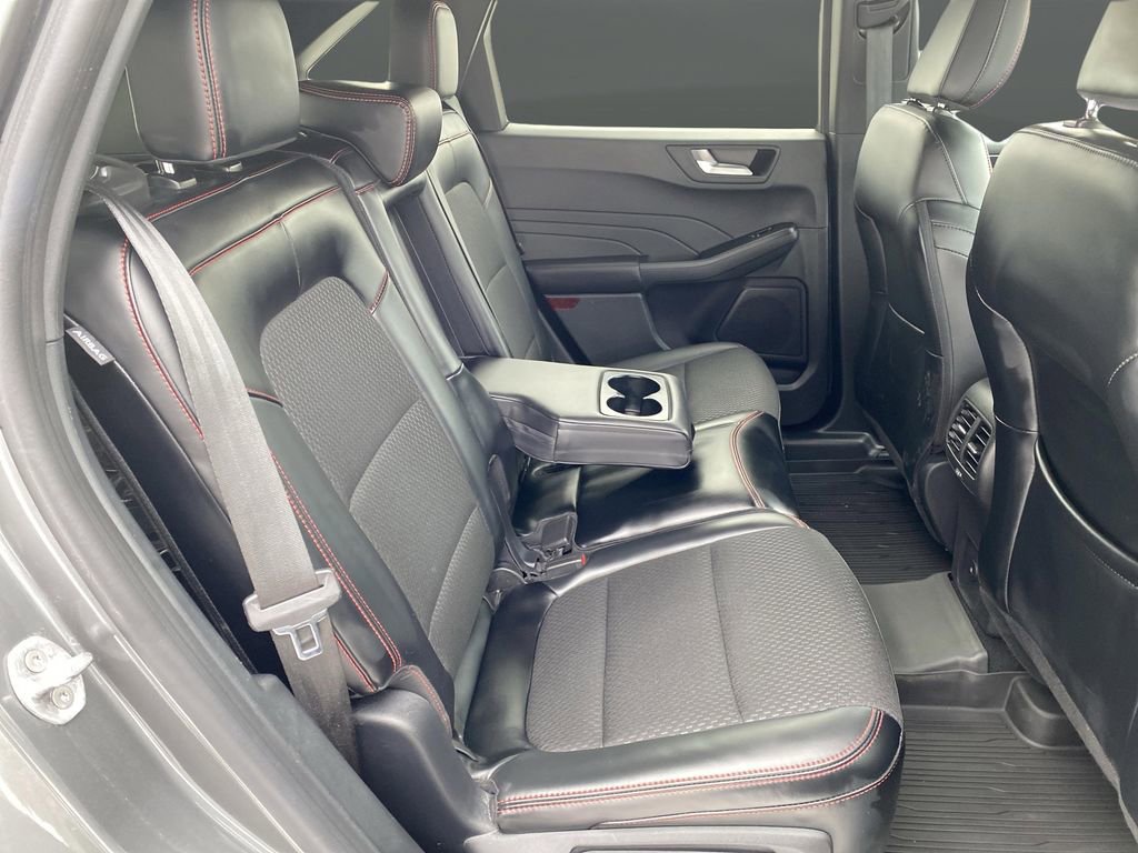 Certified 2025 Ford Escape ST-Line Select image 40