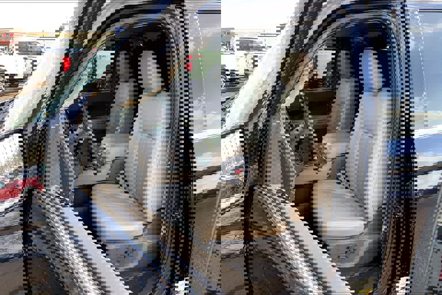 Certified 2021 Ford Expedition Max XLT image 10