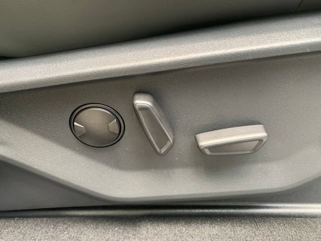 Certified 2025 Ford Expedition Active AWD/4WD image 18