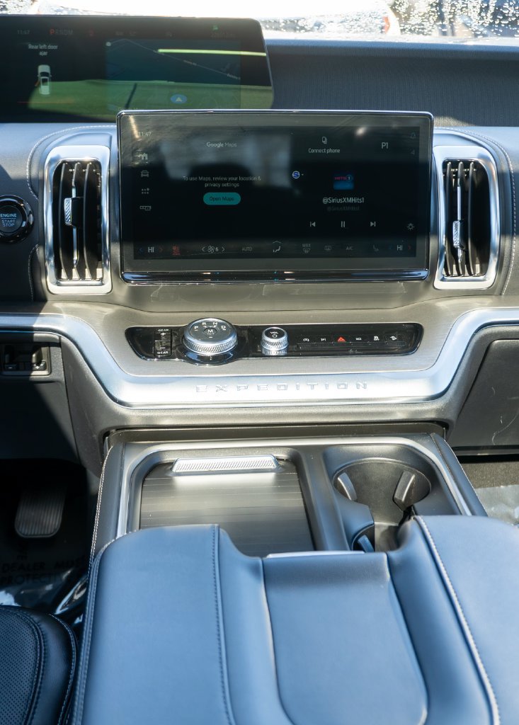 Certified 2025 Ford Expedition Max Platinum AWD/4WD image 17