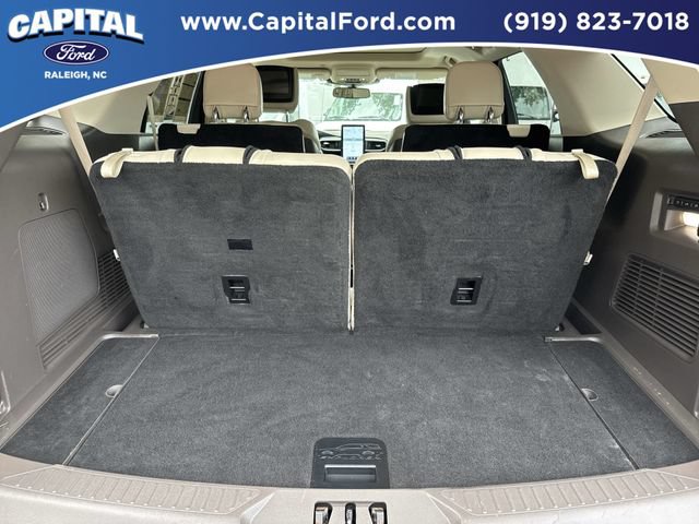 Certified 2020 Ford Explorer Platinum w/ Premium Technology Package AWD/4WD image 16
