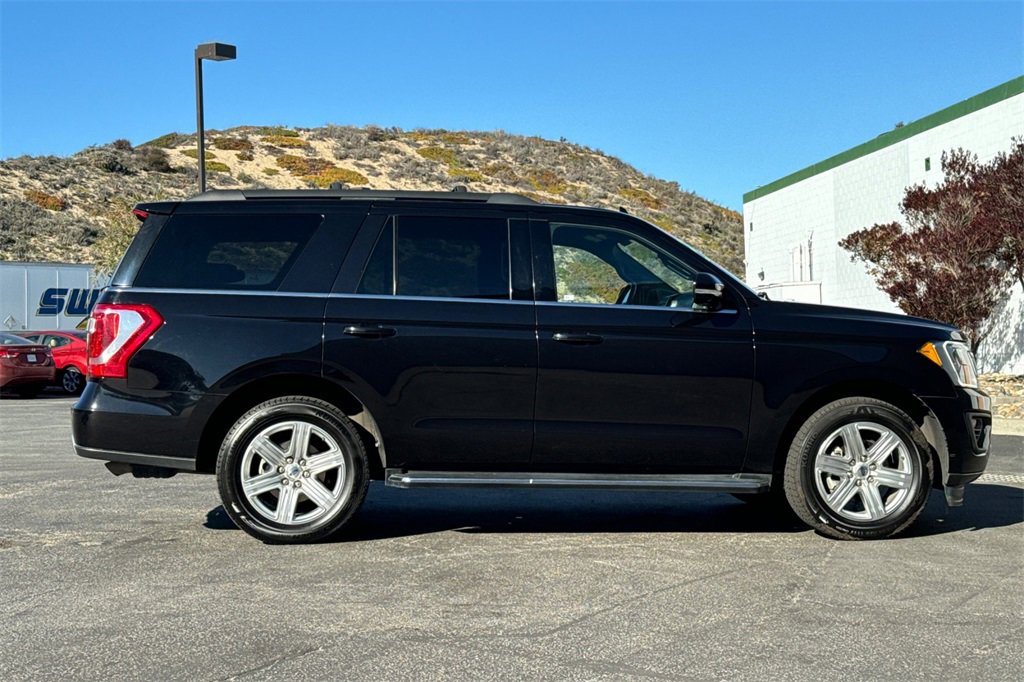 Certified 2020 Ford Expedition XLT w/ Equipment Group 202A image 2