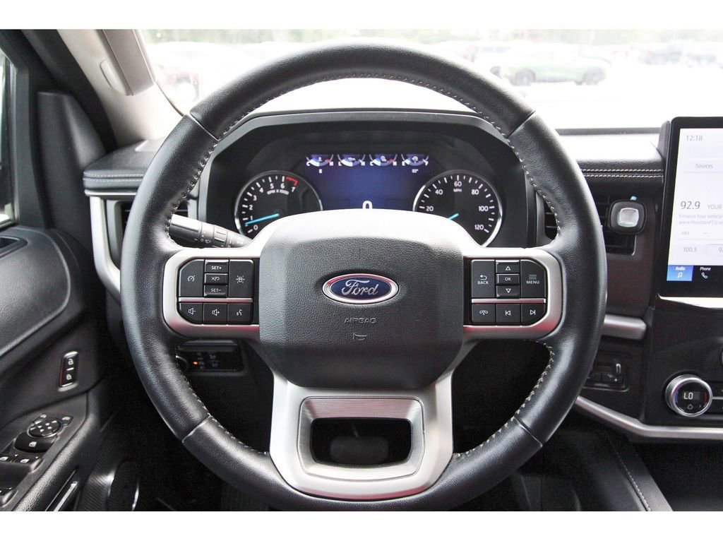 Certified 2023 Ford Expedition XLT image 14
