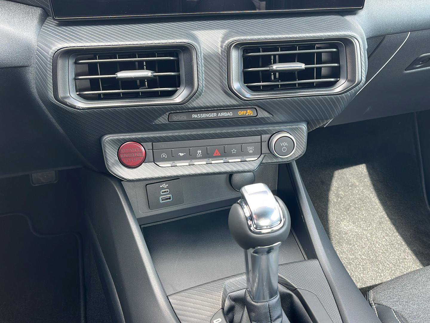 Certified 2025 Ford Mustang Coupe image 19