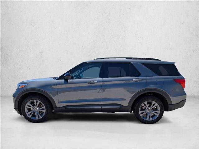 Certified 2023 Ford Explorer XLT w/ Equipment Group 202A AWD/4WD image 9