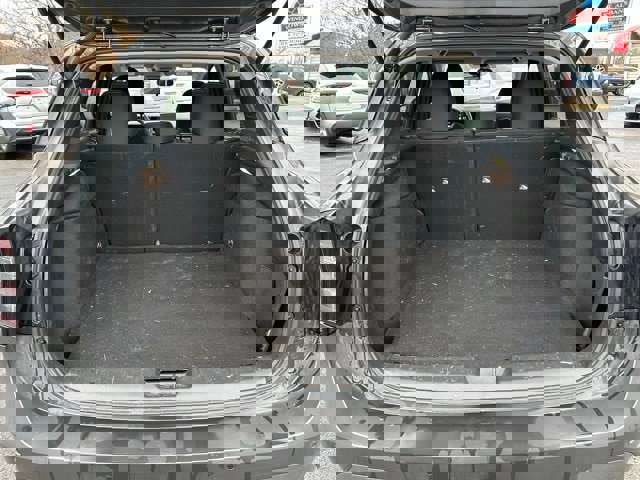 Used 2025 Nissan Kicks SV image 11