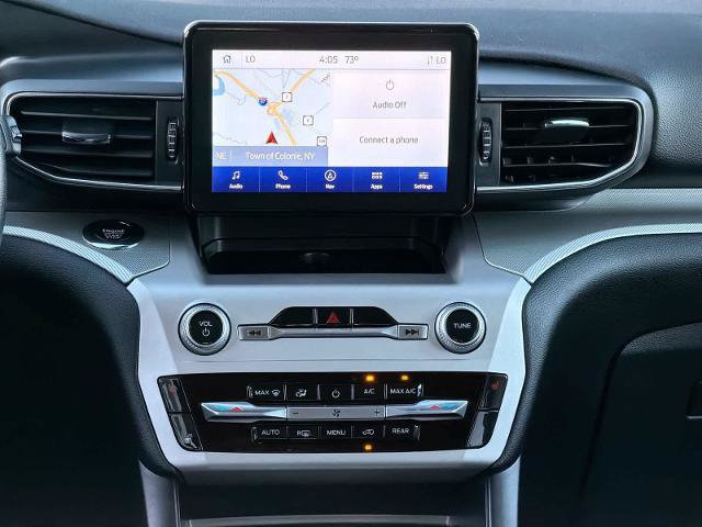 Certified 2022 Ford Explorer XLT w/ Equipment Group 202A AWD/4WD image 29