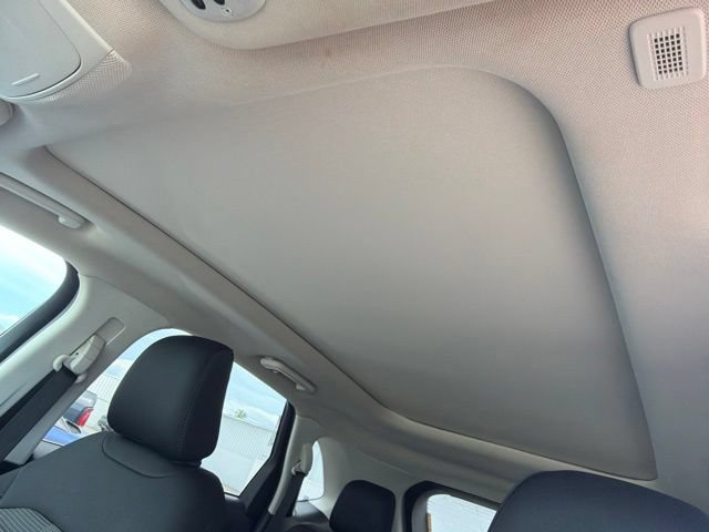 Certified 2023 Ford Edge SEL w/ Convenience Package AWD/4WD image 7