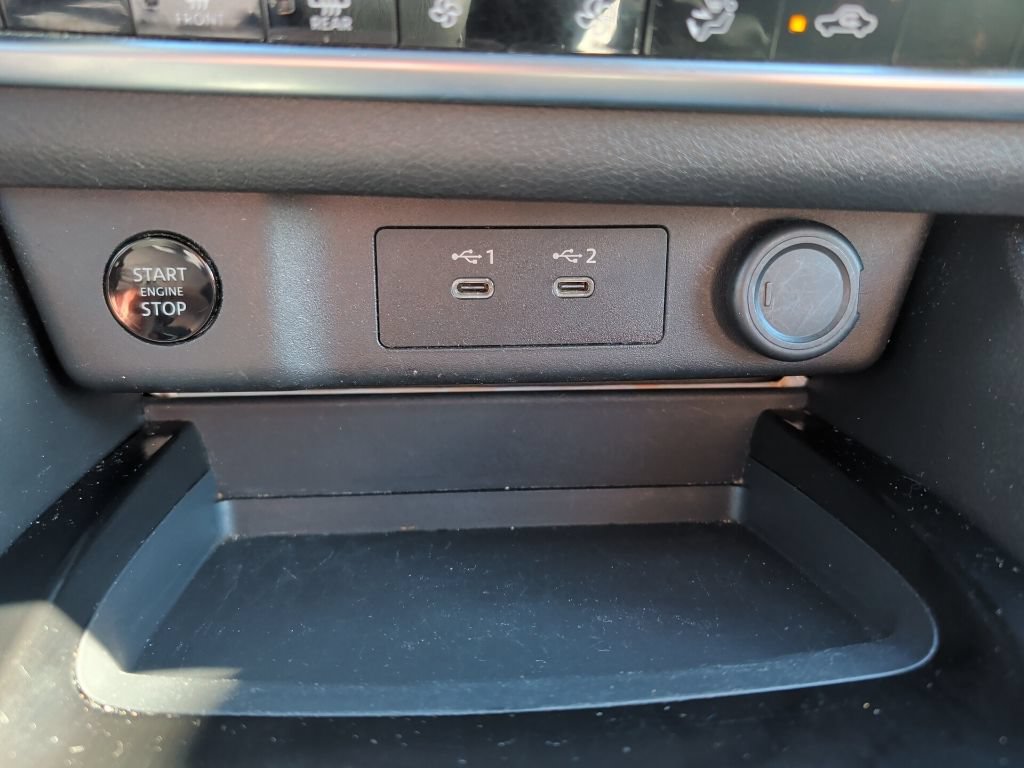 Used 2024 Nissan Rogue SV FWD image 18