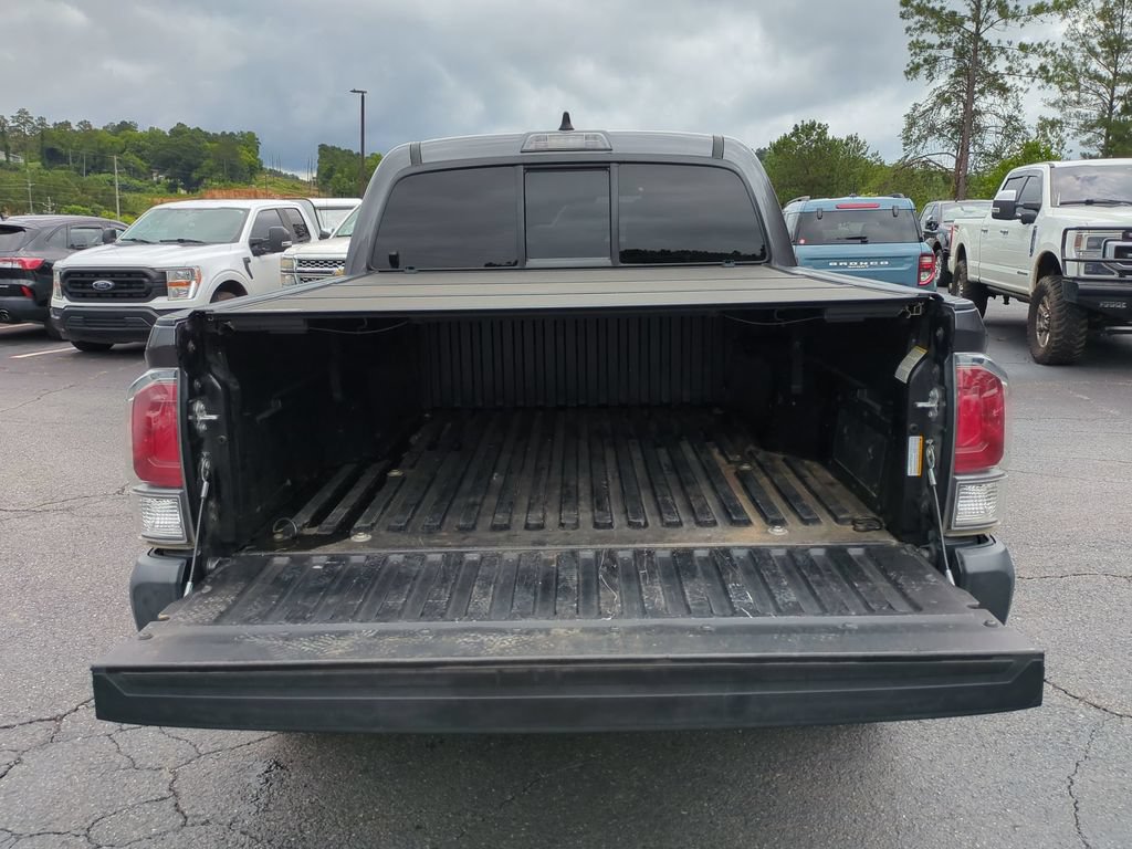 Used 2022 Toyota Tacoma SR5 RWD image 15