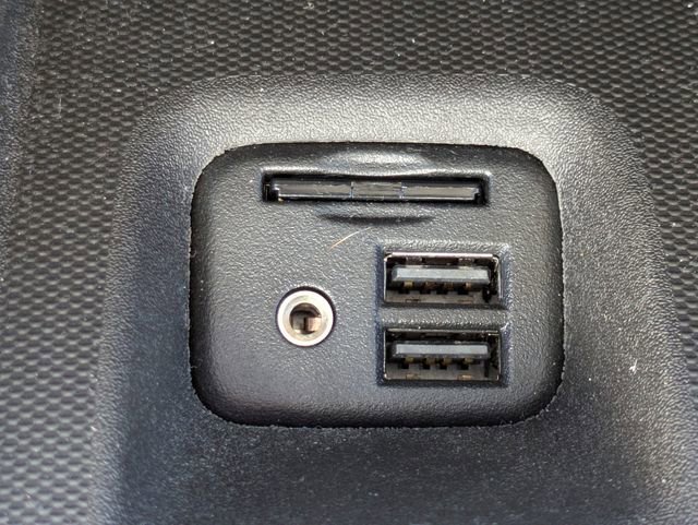 Used 2020 Buick Enclave Essence w/ Sound and Sites Package FWD image 22