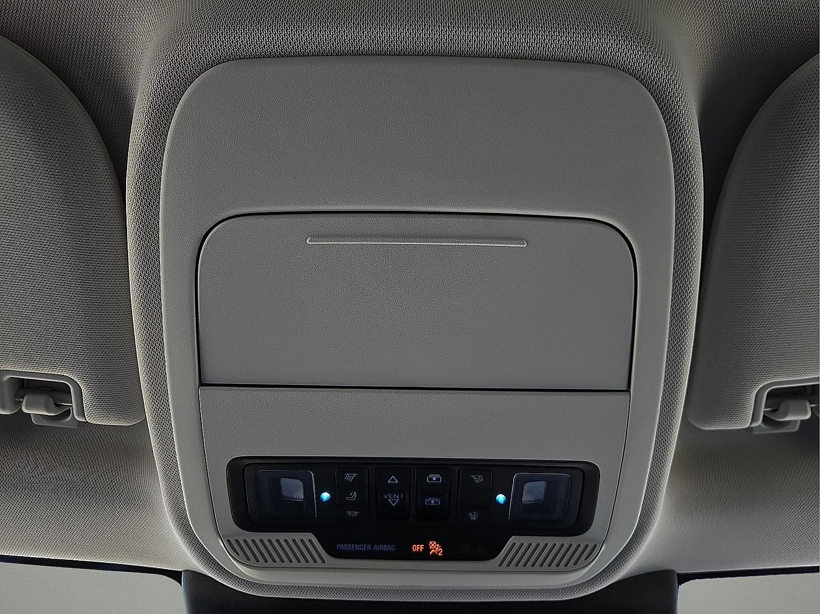 Certified 2025 Ford Expedition Active AWD/4WD image 22