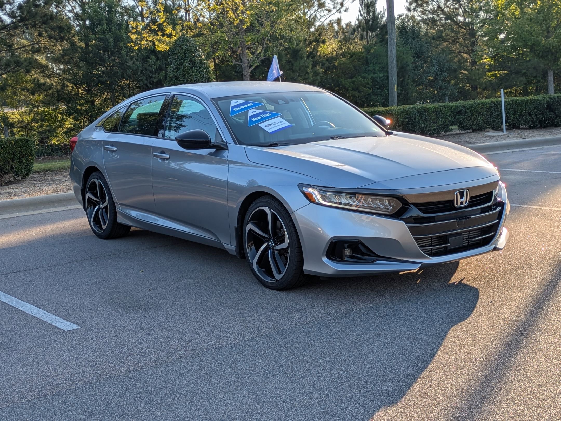 Used 2021 Honda Accord Sport Special Edition image 2