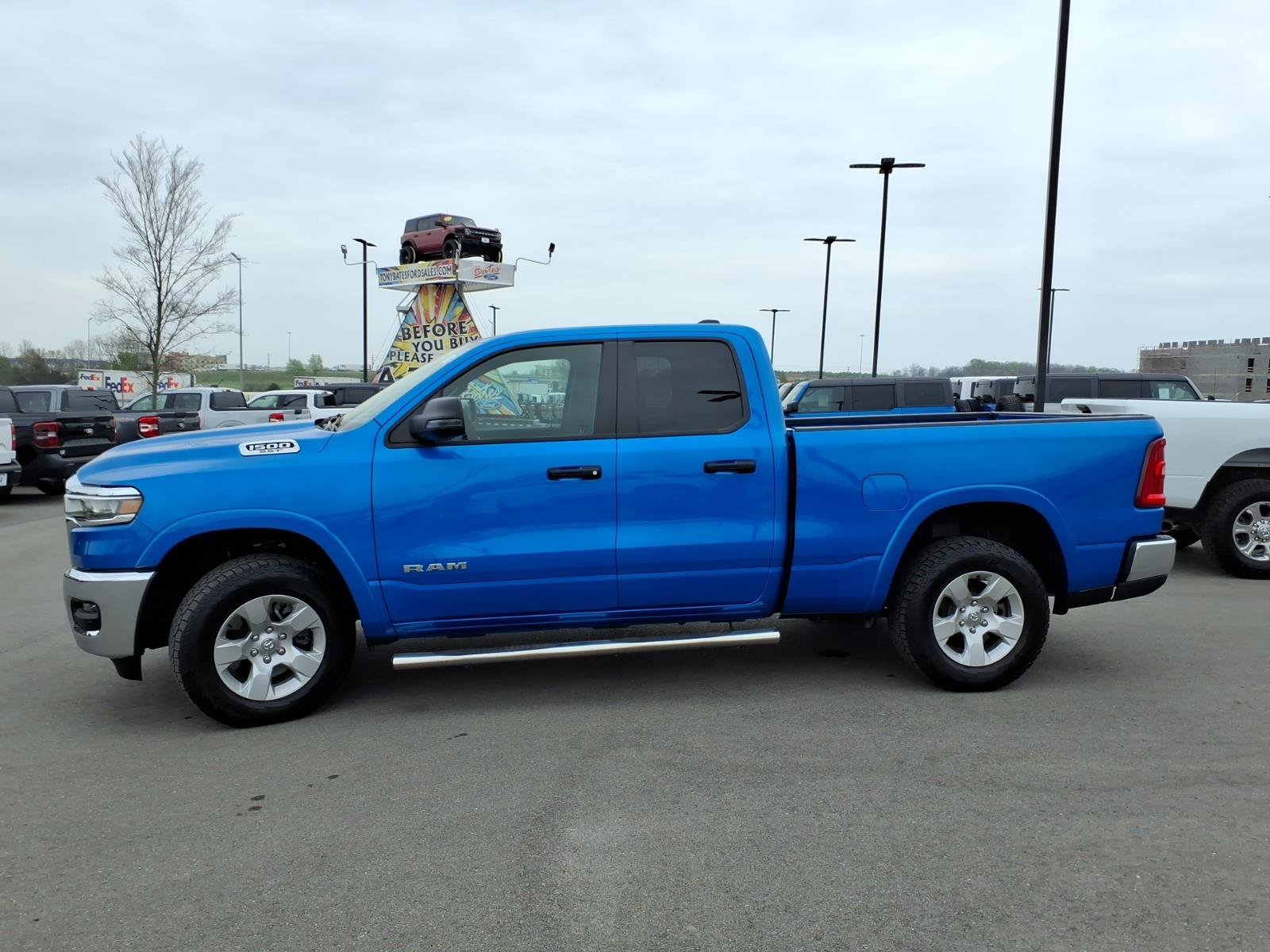 Used 2025 RAM 1500 Big Horn AWD/4WD image 6