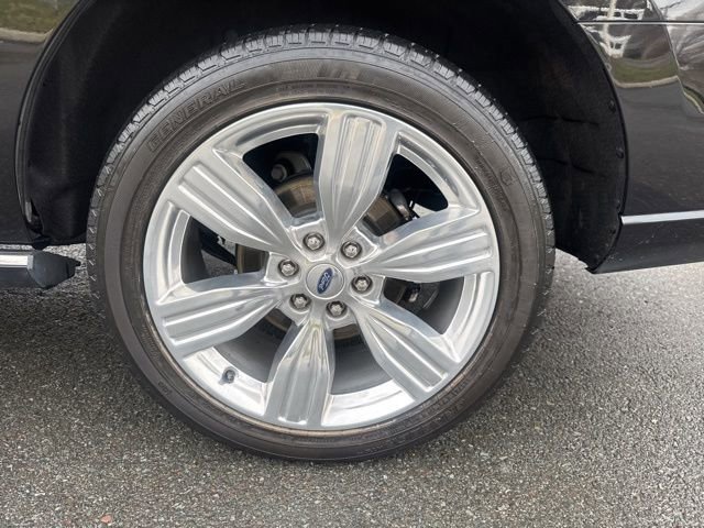 Certified 2024 Ford Expedition Platinum AWD/4WD image 11