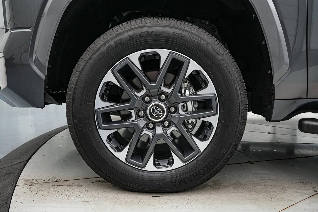 Used 2024 Toyota Tundra Limited image 11