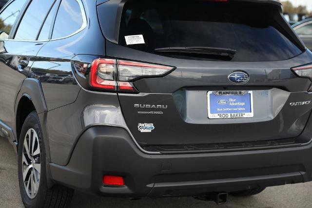 Used 2025 Subaru Outback Premium image 16