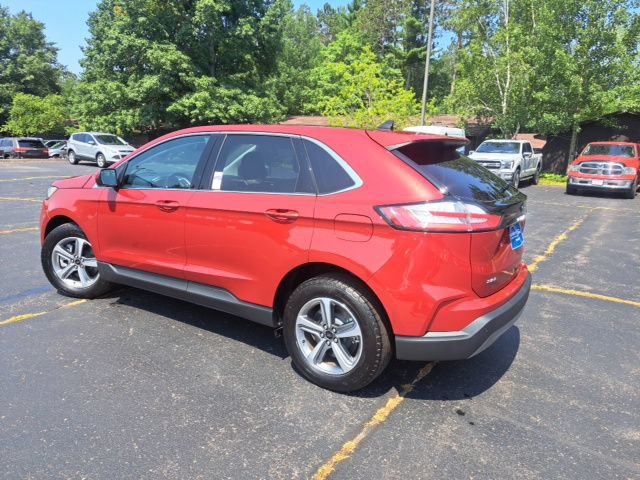 Certified 2024 Ford Edge SEL w/ Convenience Package AWD/4WD image 6