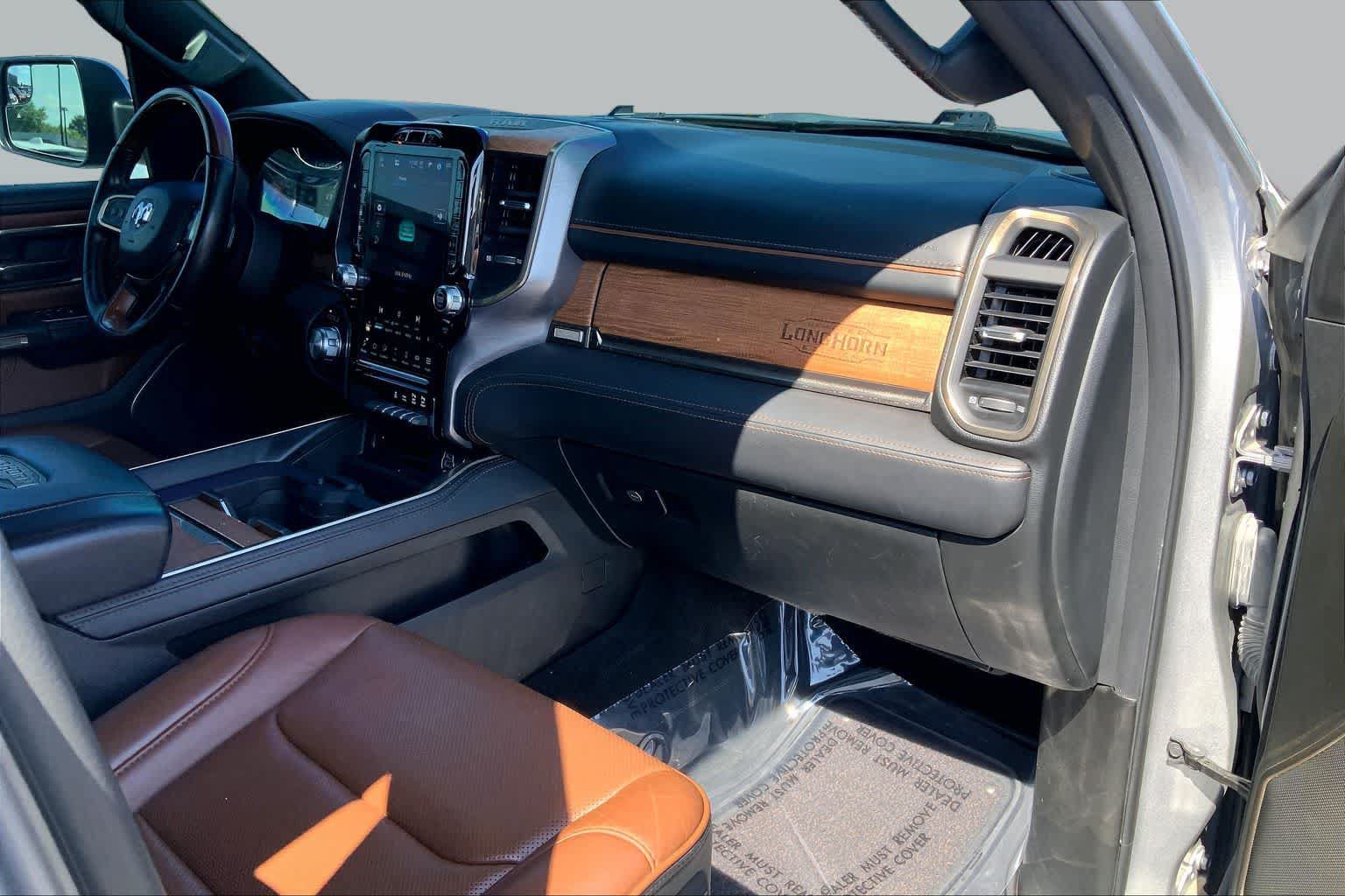 Used 2022 RAM 1500 Limited AWD/4WD image 17