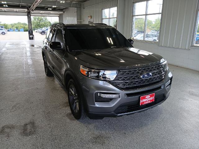 Certified 2023 Ford Explorer XLT w/ Equipment Group 202A image 7