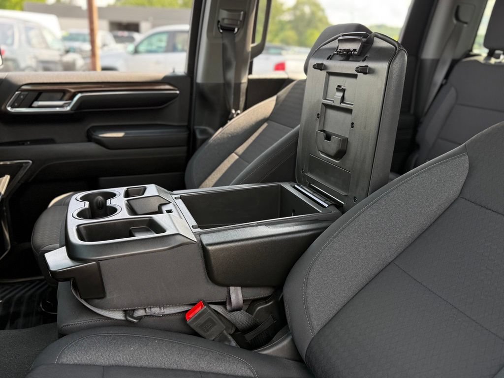 Used 2024 Chevrolet Silverado 1500 LT AWD/4WD image 21