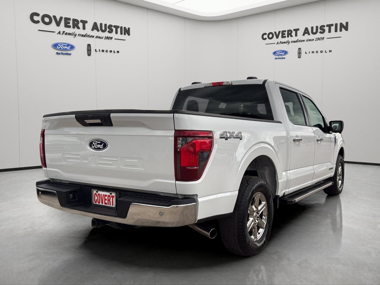 Certified 2024 Ford F150 XLT w/ Mobile Office Package AWD/4WD image 5