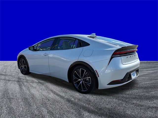 Used 2023 Toyota Prius XLE image 6