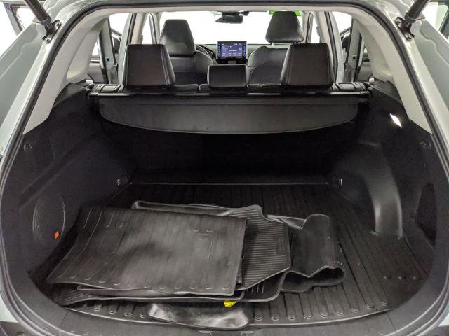 Used 2022 Toyota RAV4 XLE Premium image 21