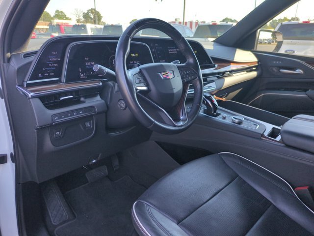 Used 2023 Cadillac Escalade Premium Luxury AWD/4WD image 14