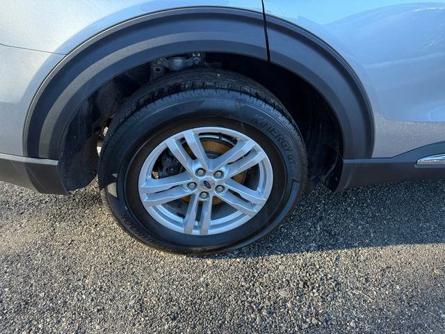 Certified 2022 Ford Explorer XLT w/ Equipment Group 202A image 26