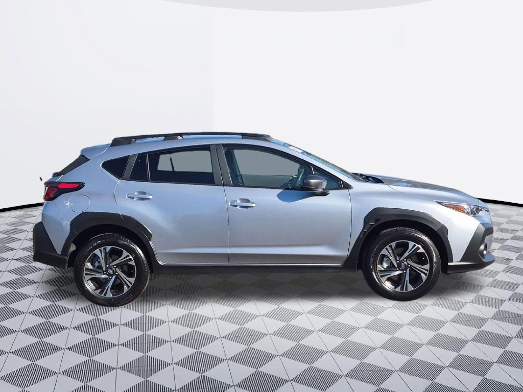 Used 2025 Subaru Crosstrek 2.5i Premium AWD/4WD image 7