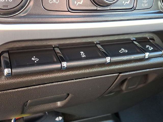 Used 2018 GMC Sierra 1500 SLT w/ SLT Premium Package image 25