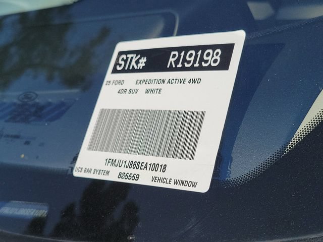 Certified 2025 Ford Expedition Active AWD/4WD image 32