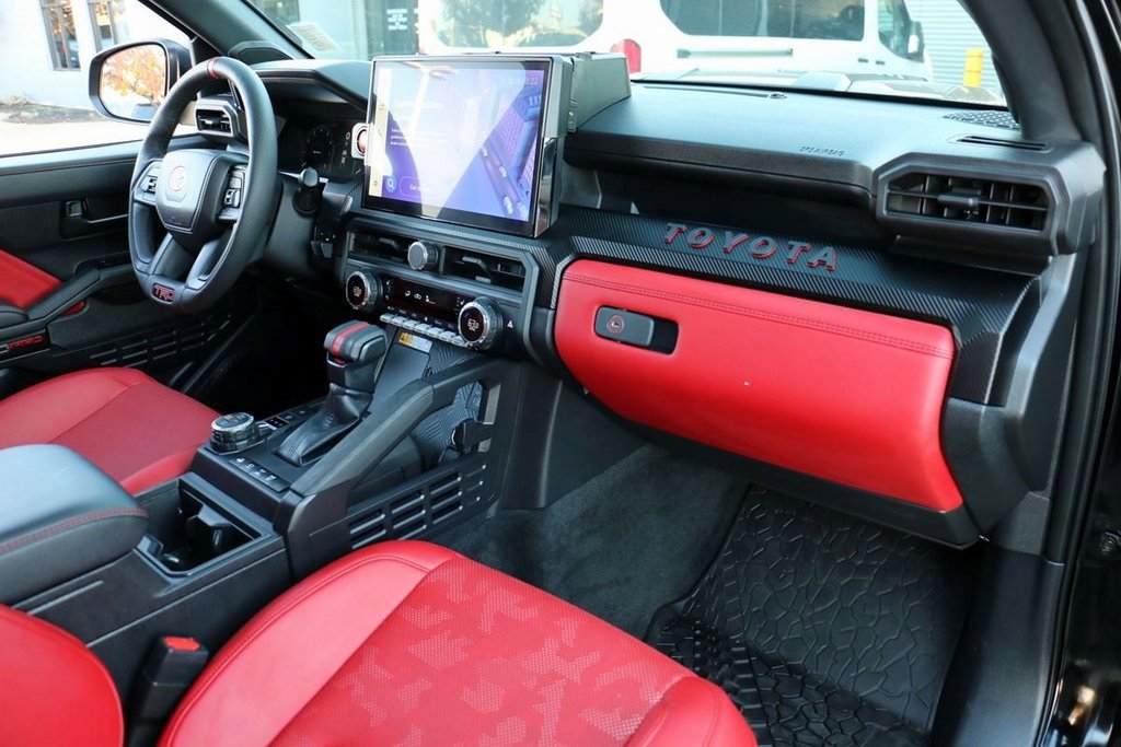 Used 2025 Toyota Tacoma TRD Pro image 39