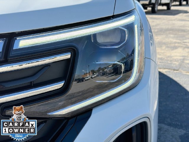 Used 2024 Volkswagen Atlas Peak Edition SE AWD/4WD image 10