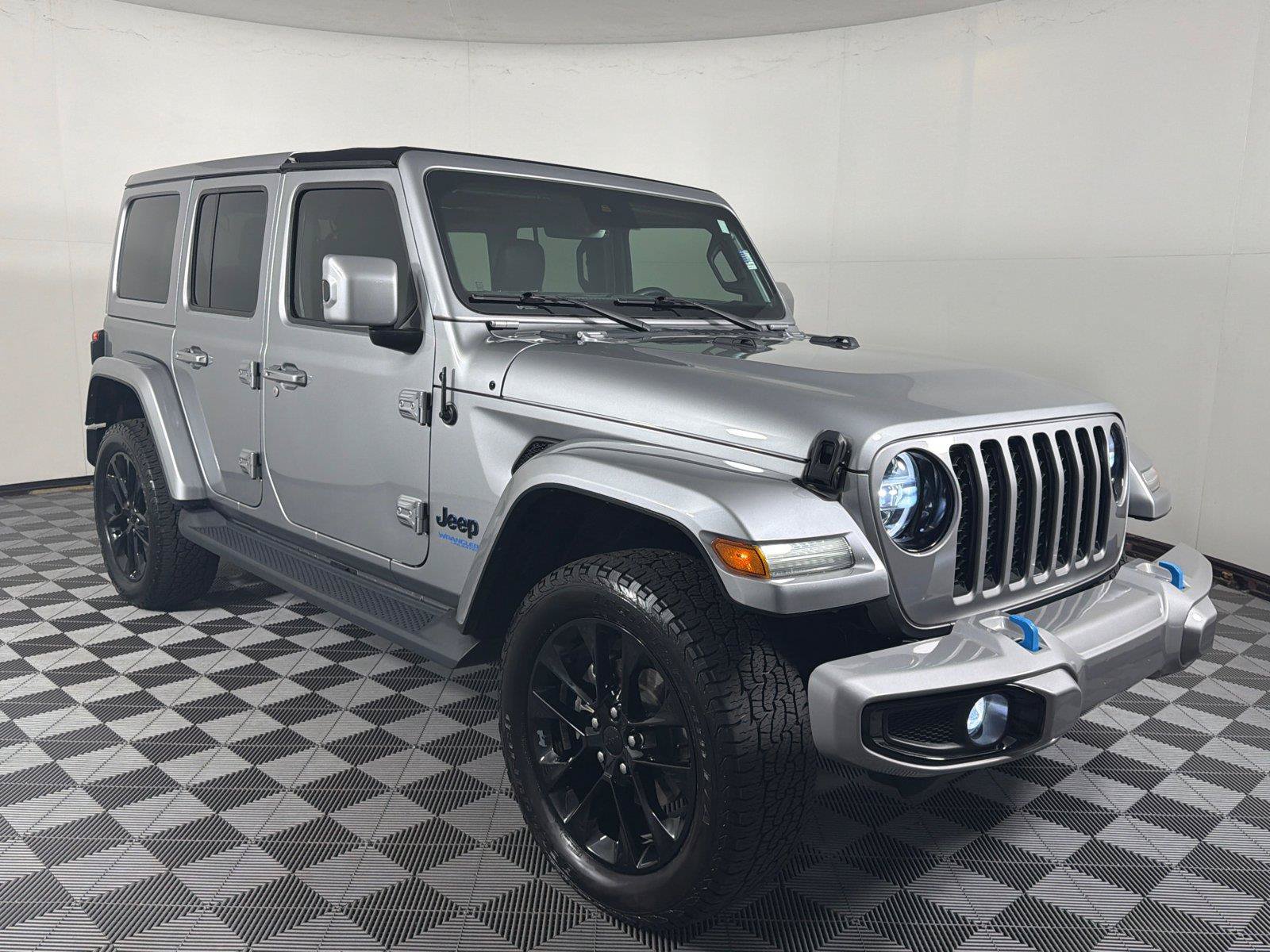 Used 2021 Jeep Wrangler Unlimited Sahara AWD/4WD image 10