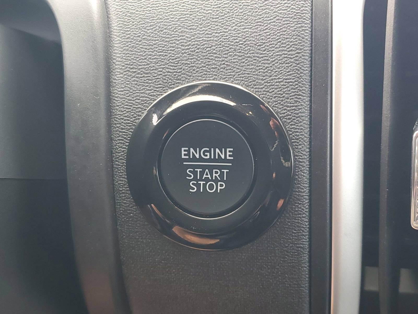 Certified 2025 Ford Expedition Max Active RWD image 33