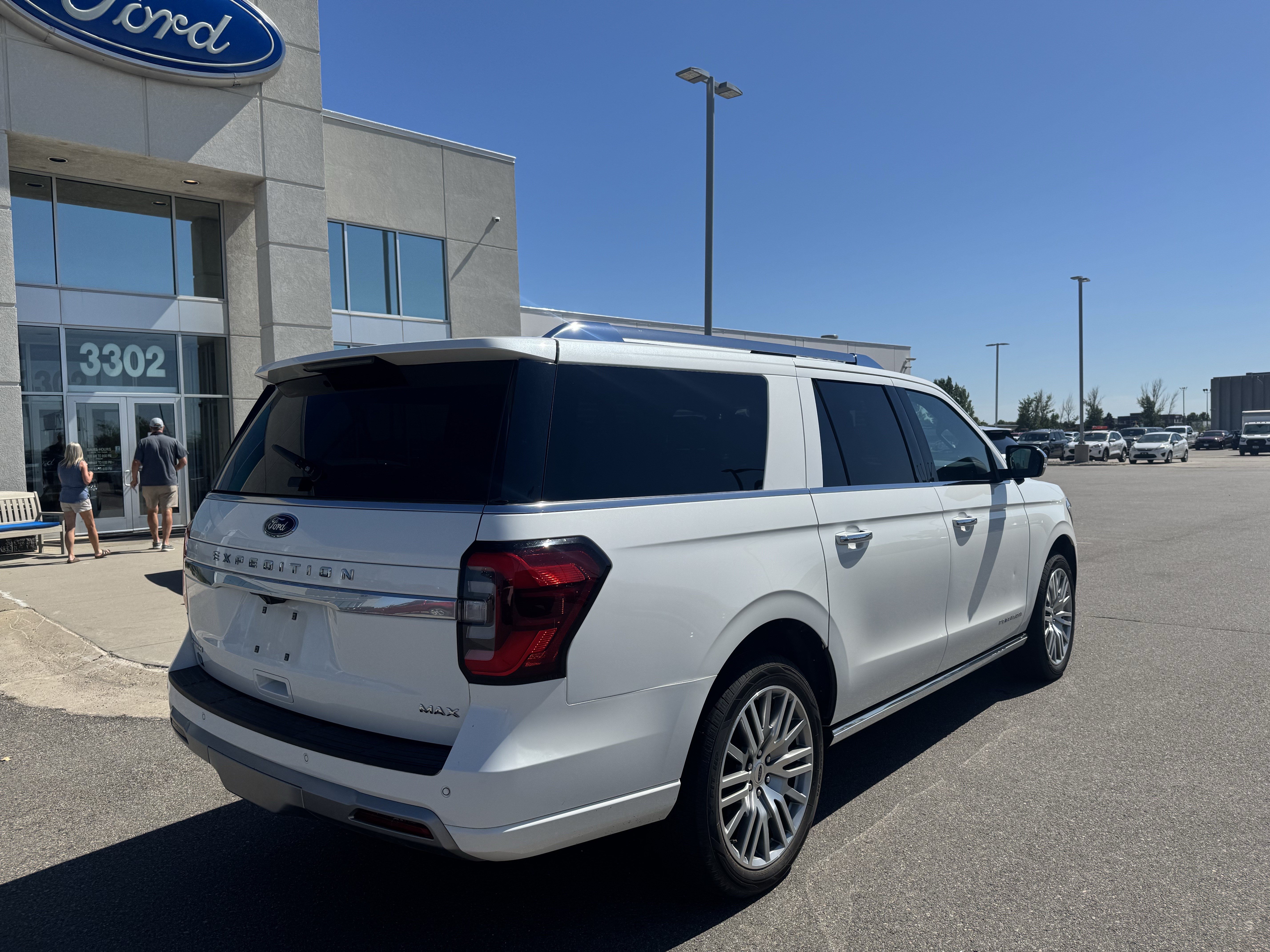 Certified 2023 Ford Expedition Max Platinum AWD/4WD image 5