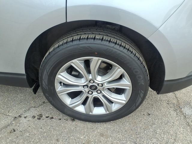 Certified 2024 Ford Edge Titanium image 11