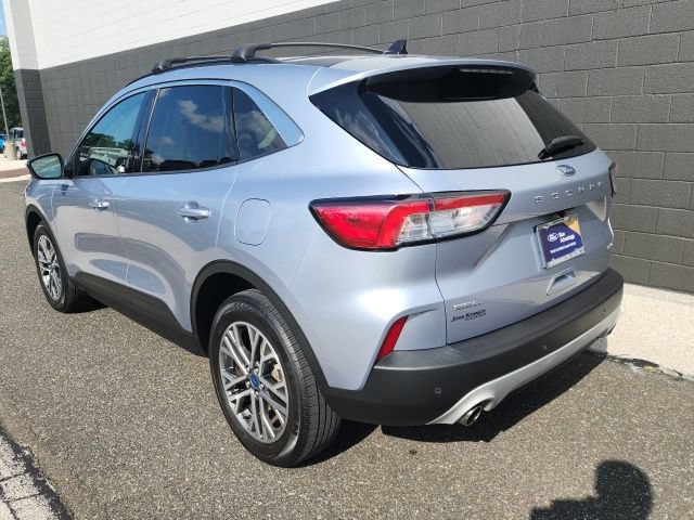 Certified 2022 Ford Escape SEL w/ Technology Package AWD/4WD image 4