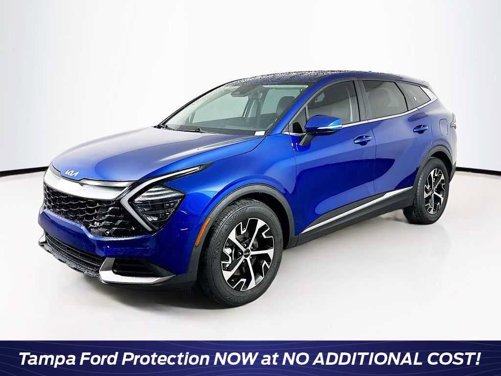 Used 2025 Kia Sportage EX FWD image 1