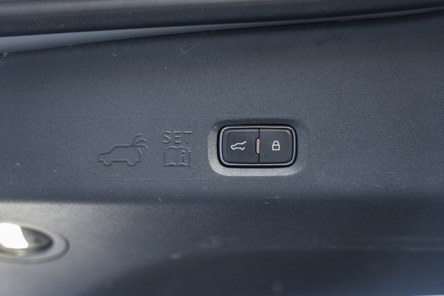 Certified 2025 Ford Expedition Active image 18