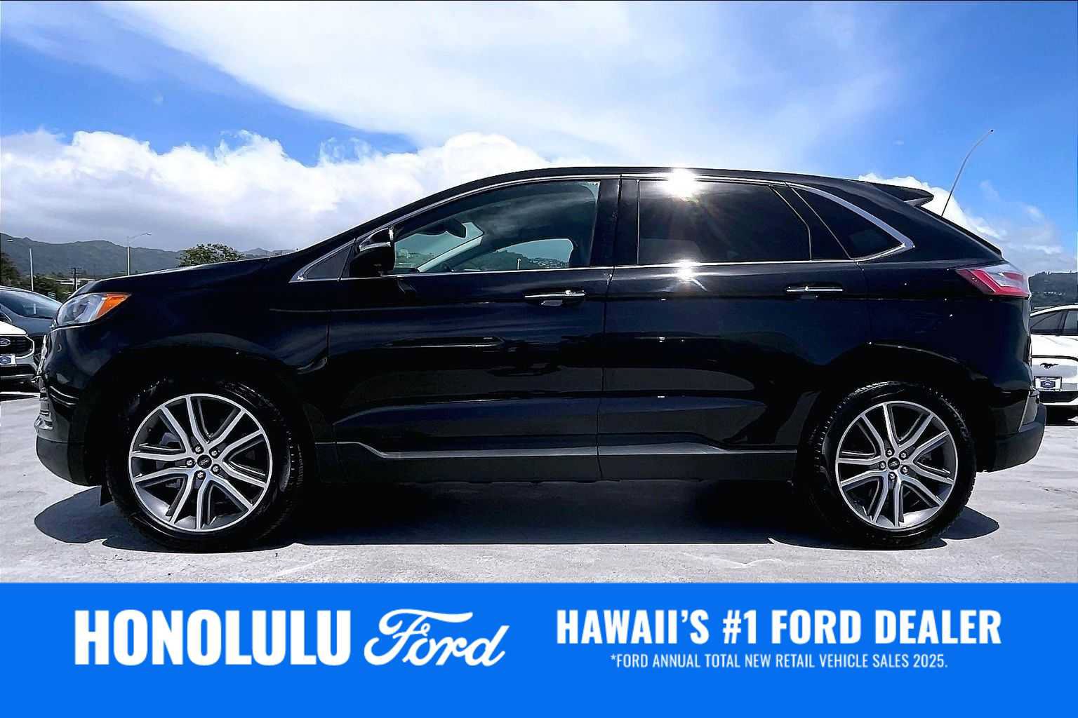 Certified 2024 Ford Edge Titanium w/ Equipment Group 301A AWD/4WD image 3