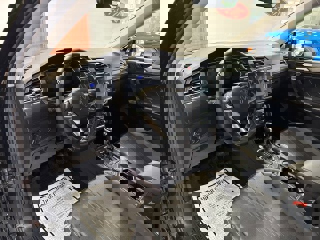 Used 2024 Volkswagen Tiguan SE image 23