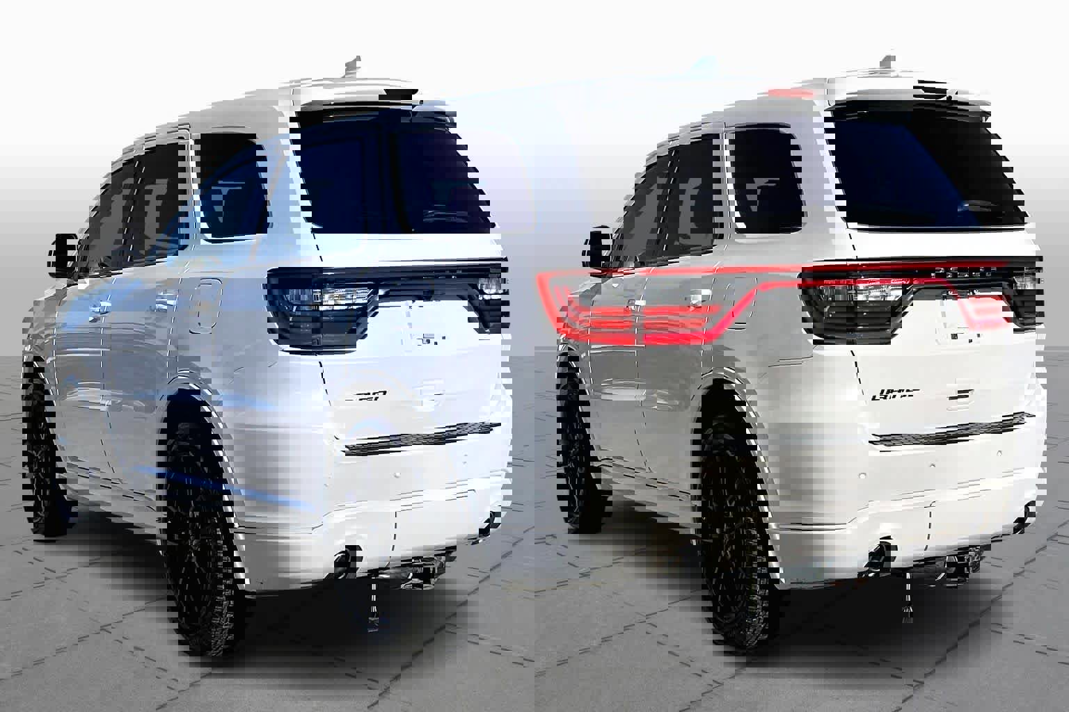 Used 2018 Dodge Durango GT w/ Blacktop Package image 2