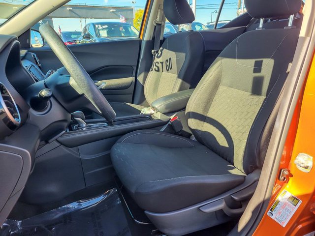 Used 2023 Nissan Kicks SV image 13