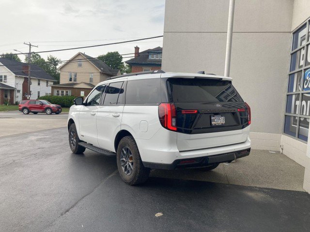 Certified 2025 Ford Expedition Tremor AWD/4WD image 4